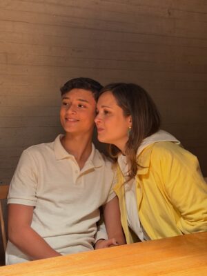 María Barreto Instagram - Ser tú mamá ha sido, de lejos, el mejor viaje de mi vida ✨Bendito 10 de enero de 2010, día en el que aterrizaste en este mundo encomendándome la misión de cuidarte y guiarte. Que enooorme placer ha sido.
Y saber que hoy eres tú el que me enseña, me levanta, me da ejemplo en tantas cosas, me inspira y me motiva.
Te amooo niño bonito, bendigo cada uno de tus pasos y de tus sueños.
¡Que sigas siendo inmensamente feliz!
Feliz cumpleaños 🎉🥳❤️✨🫶
@martin_ruiz1001