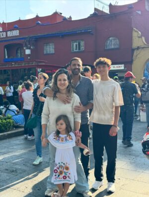 María Barreto Instagram - De mis recuerdos más bonitos de este año… ¡México! Me faltó mucho por conocer… volveré, volveré 🎶💃
Con Copa viaja a Ciudad de México, Guadalajara, Monterrey, Cancún y a partir de este mes de diciembre a Los Cabos. ¡Muero por ir! 🌊🏖️ como que las playas son divinasss.
5 destinos maravillosos de México para conocer.
.
.
.
@copaairlines
#mexico #loscabosmexico #copateam #copatravelers #destinocopa #copa2mexico #ad