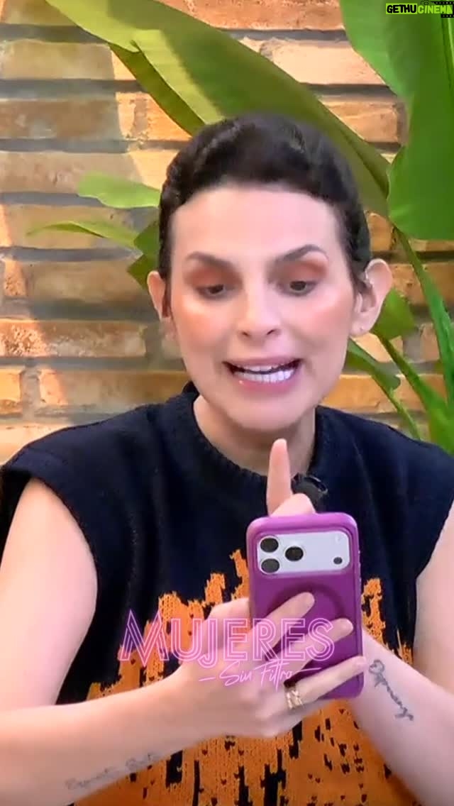 María Cecilia Botero - 11.3K Likes - #HistoriasSinFiltro| Ese “pinchazo” en la espalda del que hablaba nuestra seguidora… ¿a ustedes también les ha pasado? 😅😂

Confesamos que terminamos muertas de la risa en #MujeresSinFiltro 🤣

Gracias por escribirnos, siempre las leemos. 🫶🏼💗