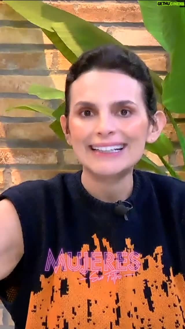María Cecilia Botero - 5.2K Likes - Hoy en #BrujasSinFiltro (perdón en #MujeresSinFiltro) Parece que @flavia2santos se cansó de pelear con Kika y ahora va directo contra los televidentes 😂🔥

Nico, si ves esto: perdónanos, ¡te queremos! 💜

¿Y ustedes? ¿También casi se orinan de la risa como @mariacebotero ? 🤣