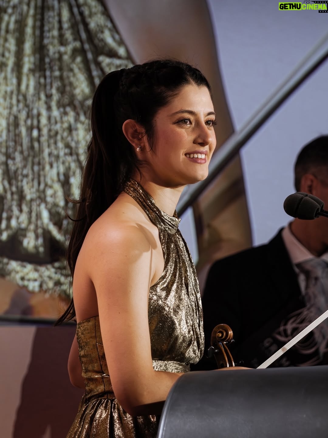 María Dueñas - 8.1K Likes - 2 Grammophone Awards!!🤯

Not only being named “Young Artist of the Year” but also receiving an award especially for my Paganini album is an honor beyond words. 
I’m filled with deep gratitude to the Grammophone community for enriching our musical community the way they do. This recognition belongs to everyone having my back behind the scenes, some of them pictured here: my fantastic Deutsche Grammophon and managing team, always listening with open minds and ears, my close people, my brilliant producing team and above all, the audience for embracing this album with open arms. This means so much to me.