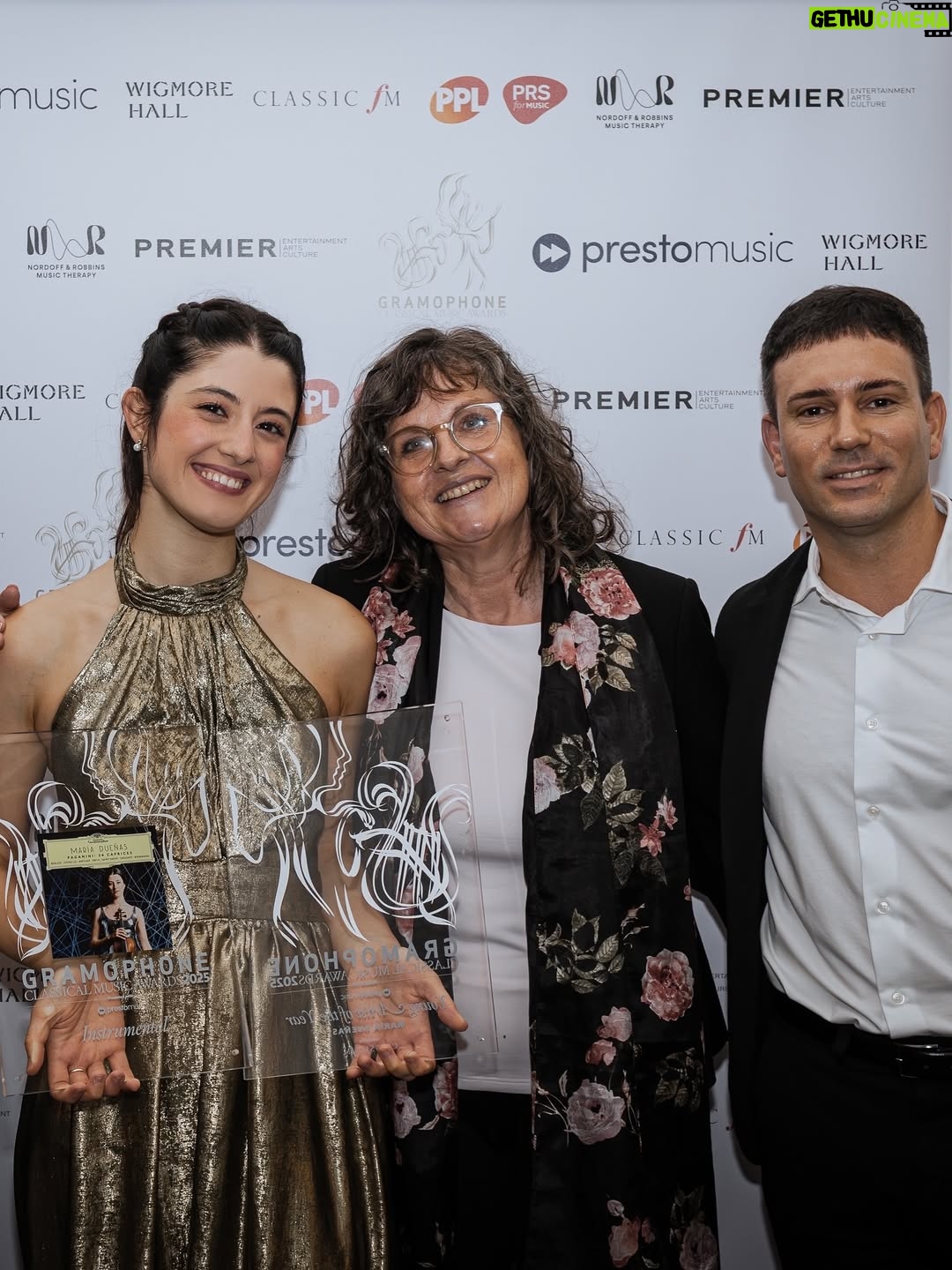 María Dueñas - 8.1K Likes - 2 Grammophone Awards!!🤯

Not only being named “Young Artist of the Year” but also receiving an award especially for my Paganini album is an honor beyond words. 
I’m filled with deep gratitude to the Grammophone community for enriching our musical community the way they do. This recognition belongs to everyone having my back behind the scenes, some of them pictured here: my fantastic Deutsche Grammophon and managing team, always listening with open minds and ears, my close people, my brilliant producing team and above all, the audience for embracing this album with open arms. This means so much to me.