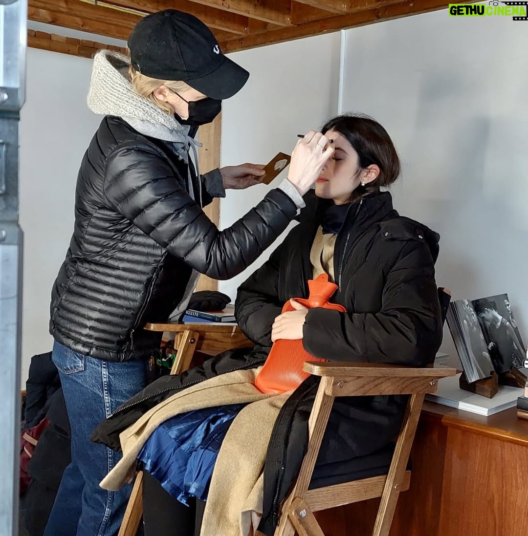 María Dueñas - 6.8K Likes - “Measures for a Funeral” to be screened in Granada! 🎬
Me hace muchísima ilusión que la película “Measures for a Funeral” se vaya a proyectar en mi ciudad Granada, en el Teatro Isabel la Católica el 22 de octubre. En ella, tengo el placer de revivir el espíritu de la violinista Kathleen Parlow, interpretando el poco conocido concierto para violín de Halvorsen con @orchestre_metropolitain y @nezetseguin .
En honor a eso, aquí va una pequeña recopilación de algunos momentos detrás de las cámaras de este rodaje tan increíble, desde Toronto, Oslo y Montreal. Lamentablemente la película aún no está traducida al español, pero sin duda la música funciona como lenguaje universal :)
¡Que lo disfruten mucho!

📸: @calvinthomas