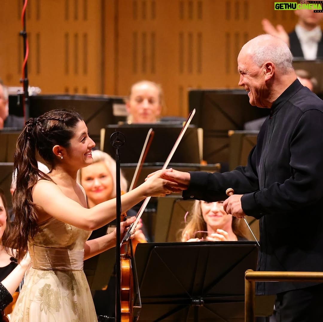 María Dueñas - 6.5K Likes - It was a great week with Beethoven and @nationalsymphonyorchestrairl with Hans Graf. I enjoyed being in Dublin for the first time, thank you for the warm welcome and a special thanks to the Spanish ambassador, Teresa Lizaranzu, for receiving me❤️