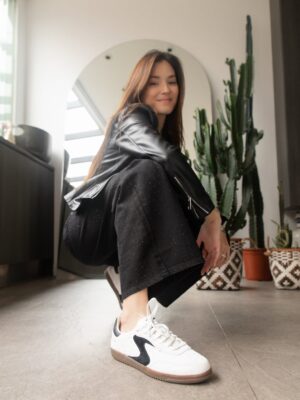 María González Roesch Instagram - 🖤👟 Fit check: @skecherslatino
Amandoo 🙌🏽