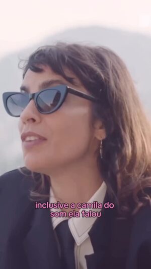 Maria Ribeiro Instagram - Que alegria, esse programa!
Obrigada a todo mundo que faz com que o Maria seja um programa tao livre e revolucionário ❤️
Tati, Tais, Mari, Andre, Maurilo, Gabi, Maju, Camila, Zambroni, Bia, Dedé, Marina, Breno, Fernanda, Antoine e toda a equipe do MOV
@universa_uol 
@uoloficial 
@canaluol 
@stefaniegoncalves 
@luanesnb 
@marinatallone 
#mariavaicomasoutras