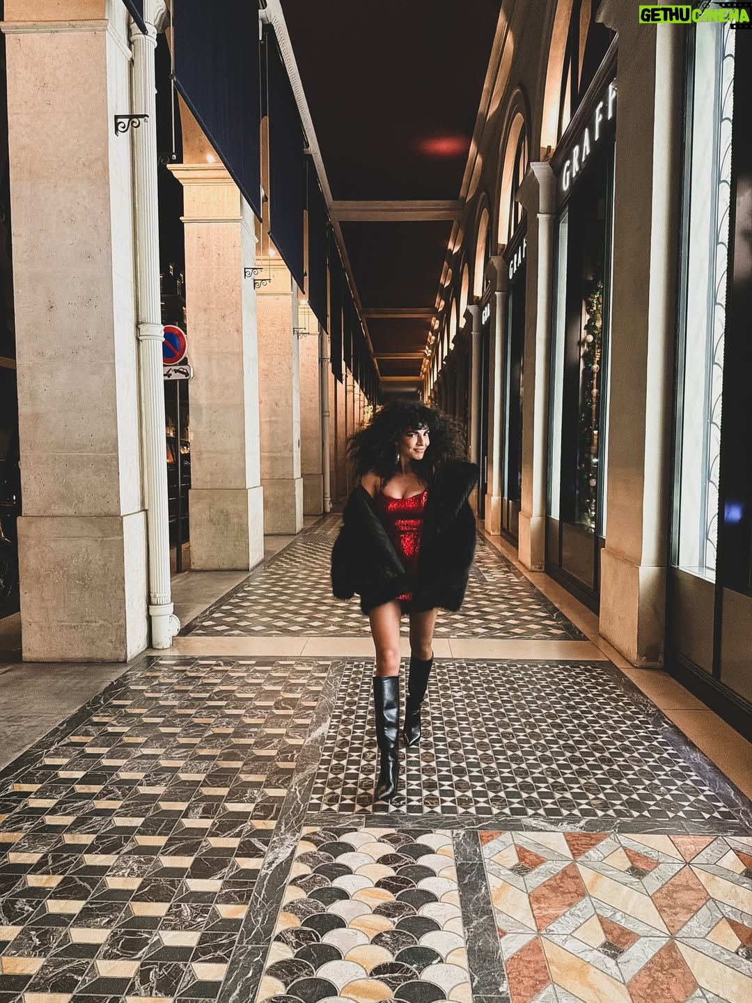 Maria Solomou - 15.3K Likes - A little bit of Paris glam….
—————————————-vol.2
#wellalwayshaveparis #feelingtreschic 
————-❤️❤️❤️❤️❤️❤️❤️❤️❤️❤️
@white_boutiques_gr  outfits
