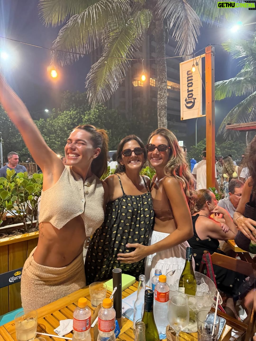 Mariana Goldfarb - 21.3K Likes - Domingo no rio e eu transbordando amor