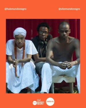 Mariana Nunes Instagram - O Mundo Negro anuncia com exclusividade que o premiado filme ‘M8 – Quando a Morte Socorre a Vida’ vai ganhar uma continuação. O novo longa, dirigido novamente por Jeferson De (@jefersondebr), também marca o retorno de Juan Paiva (@anjupaiva), Raphael Logam (@raphaellogam) e Mariana Nunes (@marianasousanunes) no elenco.

Baseado no livro de Salomão Polack, o primeiro filme apresentou Maurício (Juan Paiva), um estudante de medicina que descobre que os corpos utilizados nas aulas de anatomia são todos de pessoas pretas e pardas. Agora, em M8 – Parte Dois (título provisório), aprofunda a jornada desse jovem negro.

O diretor Jeferson De revelou o desejo antigo de seguir contando a trajetória do protagonista: “Desde quando filmamos ‘M8 - Quando a Morte Socorre a Vida’ pensamos em uma possível continuidade para a história de Maurício, já que, na primeira parte, ele havia apenas ingressado na faculdade. Gostaríamos muito de contar como ele seguiu a vida sendo um médico negro, periférico, que não se afastou das suas raízes, não deixou sua comunidade para trás — e uma comunidade que ainda sofre com a vulnerabilidade e com a violência que acomete a juventude negra no Brasil”, explica.

O filme terá produção da Migdal Filmes e retoma a parceria com a Paris Filmes e a Buda Filmes.

‘M8’, lançado em 2020, venceu na categoria de Melhor Filme no Prêmio APCA de Cinema e de Melhor Roteiro Adaptado no Grande Prêmio do Cinema Brasileiro.

Foto: Divulgação

💌 Quer conteúdo exclusivo direto no seu e-mail? Inscreva-se na nossa newsletter do @hubmundonegro! Link na bio.