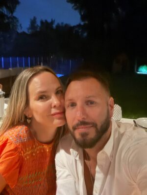Mariana Seligmann Instagram - Primera navidad de Vicente🎄 Hermosa noche en familia🥹🫶🏼

Felicidades a todos!🥂