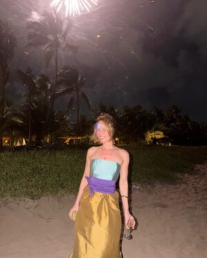 Mariana Ximenes Instagram - Obrigada Alagoas & meus amigos queridos que fizeram desse réveillon inesquecível! ❤️