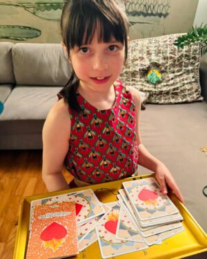 Mariana Ximenes Instagram - Registros de um natal carinhoso em família.
Prometi para minha avó Dorothea que manteria a tradição de nos unirmos nessa data tão simbólica. 
Adoro ser a anfitriã dessa celebração, mas fico tão dedicada que só consegui passar por aqui agora, já no finalzinho do dia… 😉
Mas sempre é tempo de desejar amor, união & paz!
Feliz natal! ❤️
