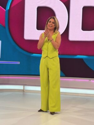 Marina Calabró Instagram - #DDM Look: @happychicclothes ✨🛍️
Accesorios @lunagarzonaccesorios 💍
Maquillaje: @agos_mkp 🫦
Estilismo: @vic_v88 ✨