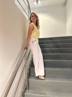 Marina Calabró Instagram - @lapeclubsocialok 📡
look @armestook ✨✨✨
Peinado @byBrianOlivitto 👩🏼🦱
maquillaje @meryfolgar 👄
Accesorios @lunagarzonaccesorios