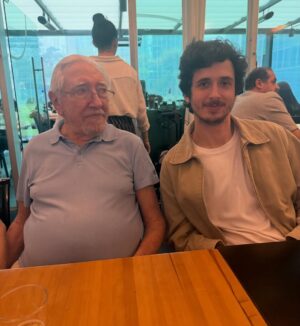 Marisa Orth Instagram - TEÓFILO 89
Spot, com neto, namorada, celebramos!!