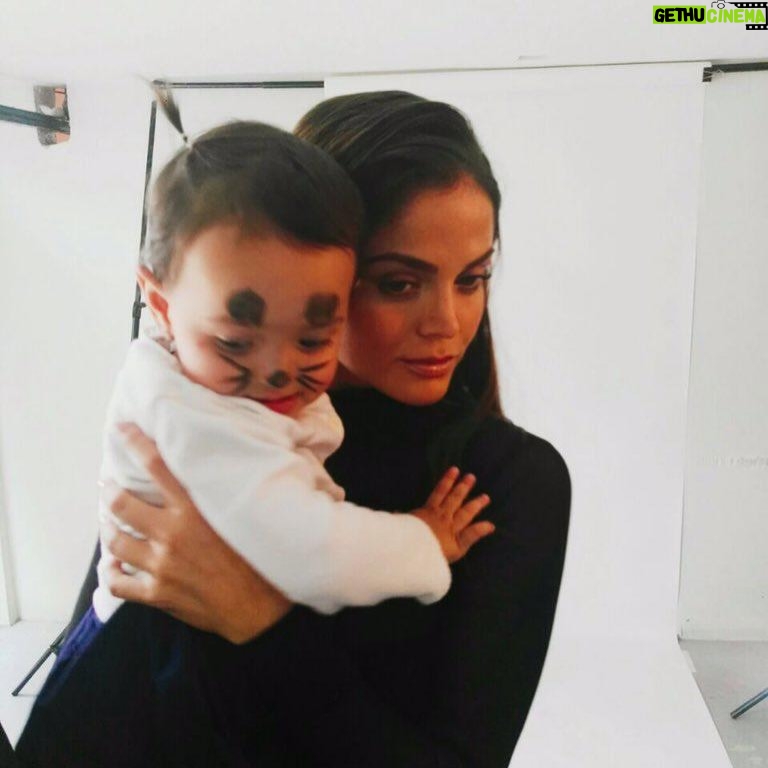Marisol González - 28.4K Likes - #2016 y cada vez se pone mejor .. Que la. vida nos llene siempre de recuerdos bonitos💫