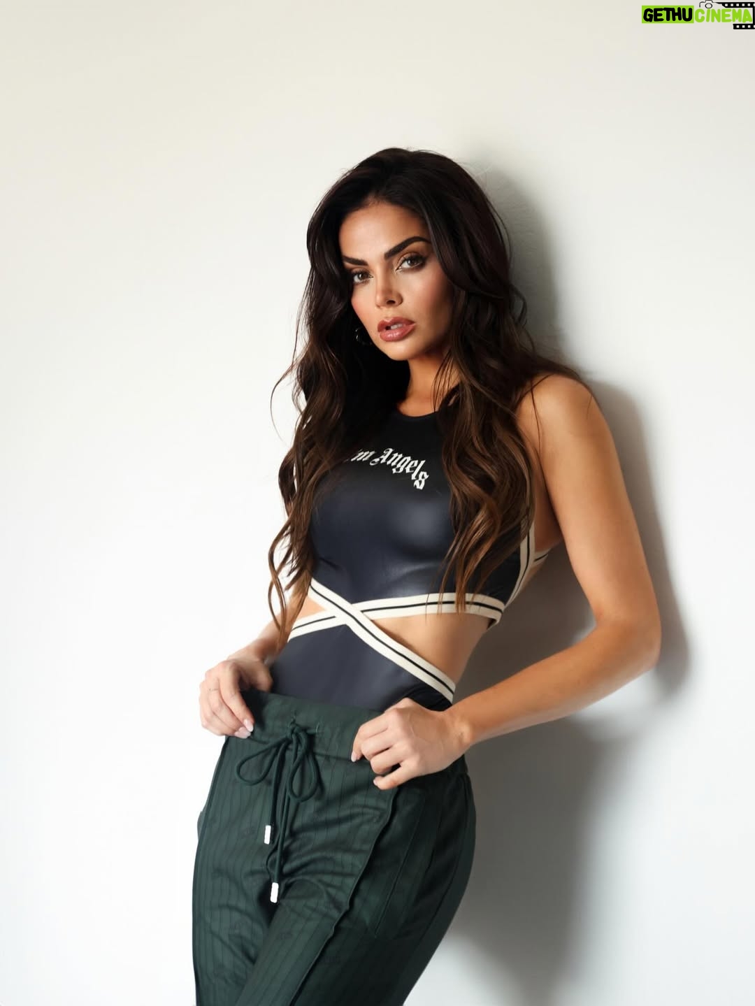 Marisol González - 50.3K Likes - Hola Enero ✨.. aquí vamos 2026💫