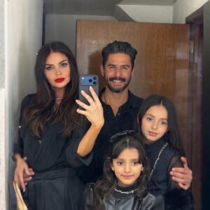 Marisol González Instagram - ✨Feliz Año Nuevo ✨
Que todo lo que sueñas se haga realidad,
que nunca falten las sonrisas,
que la abundancia fluya
y que este año esté lleno de momentos bonitos 🤍 Será un gran año 💫