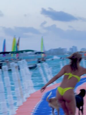 Martha Isabel Bolaños Instagram - 🌴Que especial fue este tiempo! Es que El si que sabe sorprenderme! Hubo de todo en este paseo! 😎
👙 @dulcekatebeachwear