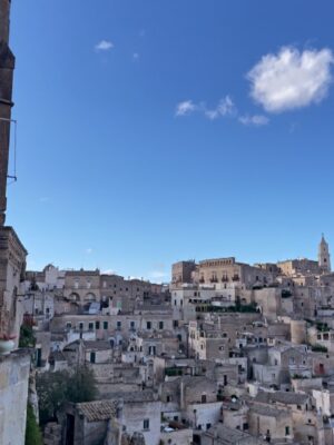 Martina Colombari Instagram - Sasso Caveoso o Sasso Barisano?
“Occorre tenere in vita il passato nella luce di nuovi orizzonti “
Carmelo Andrea Bruno 16-8-983