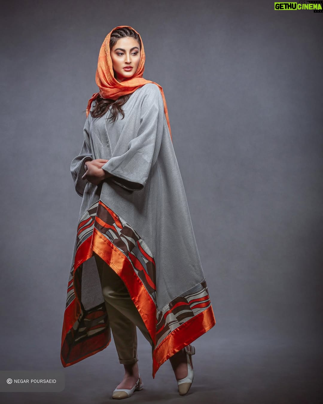 Maryam Momen - 74.3K Likes - باز
یک سال گذشت
و دوباره
به نقطه ی آغاز
رسیدم

.

میکاپ
@sanaz.janaki 
عکاس 

@negarpoursaeid 

لباس 
@flyfashion.ir