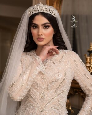 Maryam Momen Instagram - مریم و سهیل ♥️

✨ Bride & groom :
@maryam.momen 
@soheilghasedi_official 
.
✨ Ceremonies : 
@tashrifatsilva 
.
✨ Photography studio :
@falifilm 
.
✨ Makeup artist :
@maryamrahnama__ 
.
✨Hairstyle :
@minanorozi_hairstyle 
.
✨ Bride dress :
@maria_bashirianofficial 
.
✨ Groom suit : 
@masihzad_official 
.
✨ Groom hairstyle : 
@masouddehghanorg 
.
✨ Flowers & car :
@pouzhanflower 
.
✨ Perfume :
@jamal.perfume
.
✨ Beauty salon :
@maryamrahnamabeauty 
.
✨location for photography:
@emaratelin 
🤍
‎#مریم_مومن #سهیل_قاصدی #مراحل_میکاپ #مریم_رهنما
#ازدواج_هنرمندان #عشق  #آذربایجان #تورک #سلبریتی #عروسی