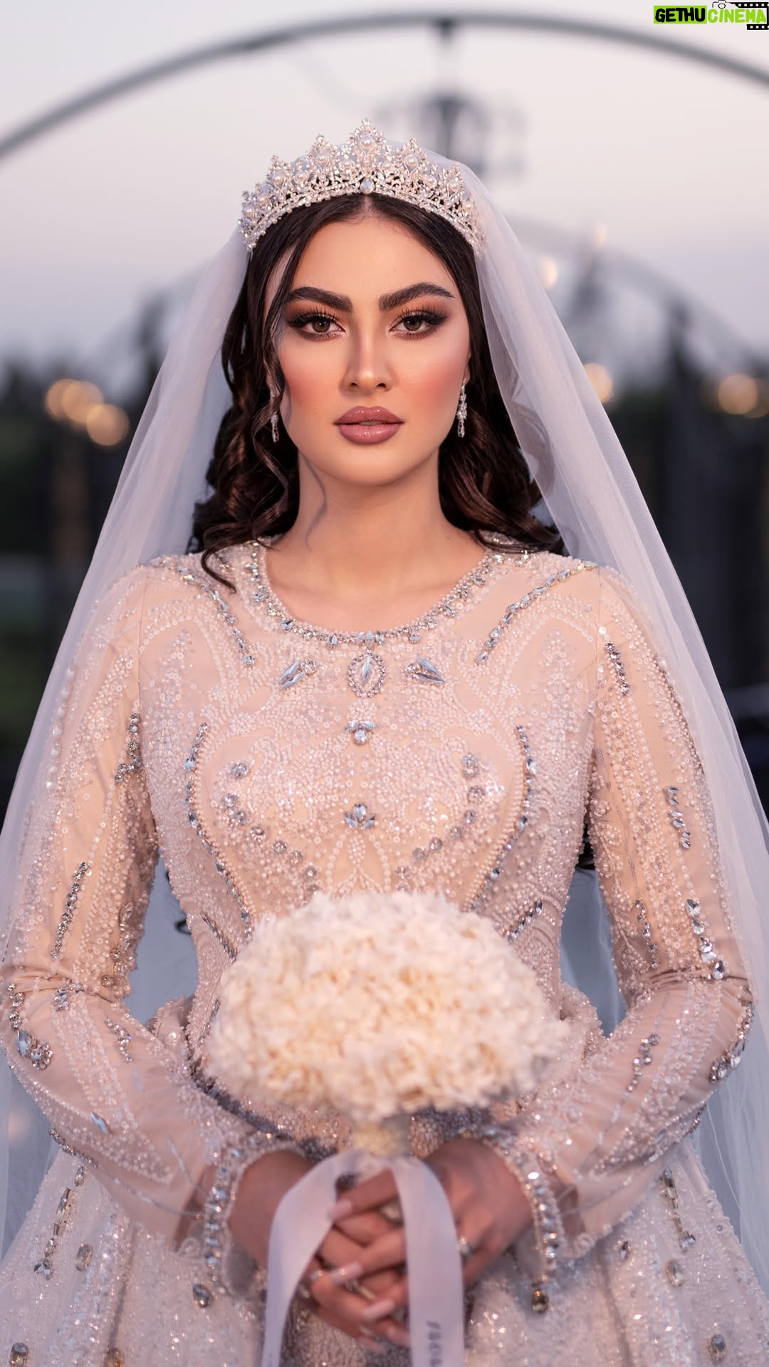 Maryam Momen - 684.9K Likes - لحظه هایی که هرگز فراموش نمیشه🥹♥️

✨ Bride & groom :
@maryam.momen
@soheilghasedi_official 

.
✨ Ceremonies : 
@tashrifatsilva 

.
✨ Photography studio :
@falifilm 

.
✨ Makeup artist :
@maryamrahnama__ 

.
✨Hairstyle :
@minanorozi_hairstyle 

.
✨ Bride dress :
@maria_bashirianofficial

.
✨ Groom suit : 
@masihzad_official 

.
✨ Groom hairstyle : 
@masouddehghanorg 

.
✨ Cameraman & editor :
@amirabbasi.dp 

.
✨ Flowers & car :
@pouzhanflower 

.
✨ Perfume :
@jamal.perfume 

.
✨ Beauty salon :
@maryamrahnamabeauty 
.
🤍
‎#مریم_مومن #سهیل_قاصدی #مراحل_میکاپ #مریم_رهنما
#ازدواج_هنرمندان #عشق #شهریار #آذربایجان #تورک #سلبریتی#ماریا_بشیریان