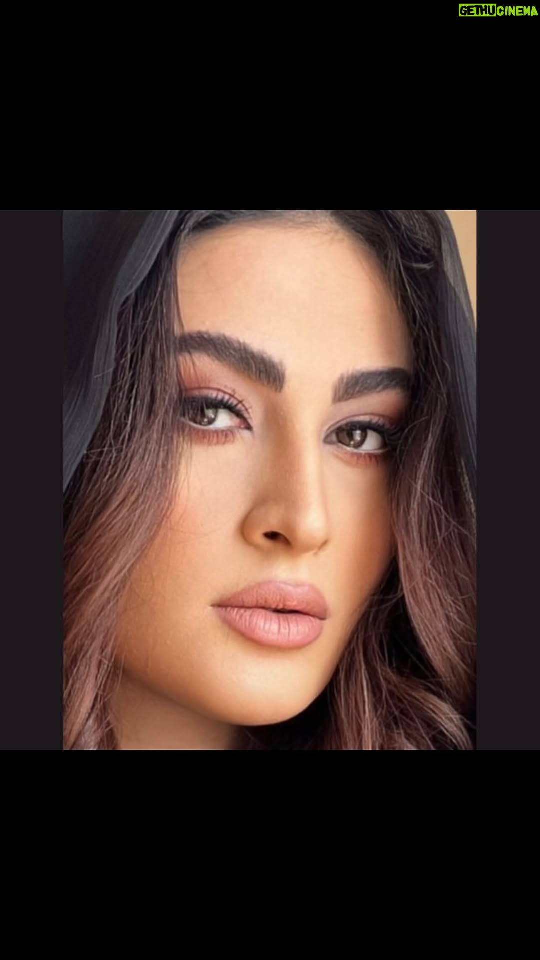 Maryam Momen - 136K Likes - بعضی وقت ها سر یه سری چیزها خیلی اصرار میکنی خیلی غصه میخوری خیلی پافشاری میکنی خیلی چیزها به جون میخری که بشه اما خدا برات برنامه بهتری داره یجوری بهت ثابت میکنه که تو داری اشتباه میکنی کاری میکنه خودت دیگه نخوای‌ میگن کار خداست دیگه ، خدایا شکرت  که هستی و‌همیشه هوامو داری 

.

.

.
@sanaz.janaki :میکاپ خفن

.
@heemes.ir_somita لباس خفن🌸

از زحماتتون ممنونم عزیزای دل من رفقا و همراه همیشگی من
