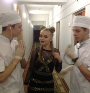 Masha Kondratenko Instagram - Як би виглядав мій інстаграм, якби ви були підписані на мене в 2016-2017 роках)))👀
сильно змінилась?😂