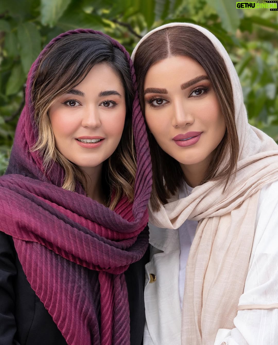 Matin Sotudeh - 65K Likes - با جوانی سر خوش است این پیر بی تدبیر را
جهل باشد با جوانان پنجه کردن پیر را
روز بازار جوانی پنج روزی بیش نیست
نقد را باش ای پسر کآفت بود تأخیر را