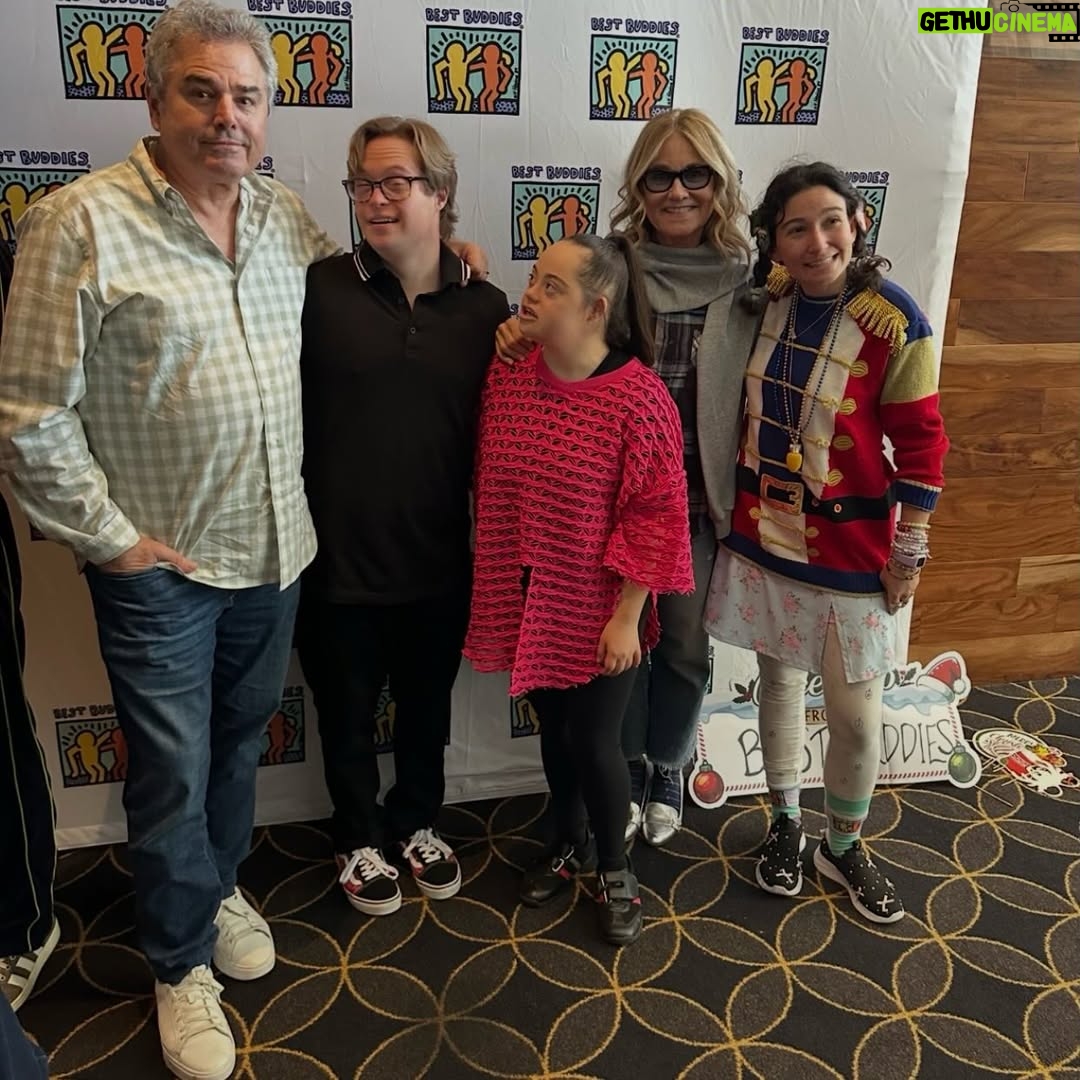 Maureen McCormick - 3.5K Likes - What a sweet day today! I am so thankful for all the best buddies in my life! Thank you Chris and Cara @therealchristopherknight for coming and spreading your joy and hanging out at the @bestbuddies annual Christmas bowling party! And thank you @markjwylie for making it happen❤️ Love you all❤️ #friendship #friends And Happy Birthday @madisontevlin 🎂❌⭕️