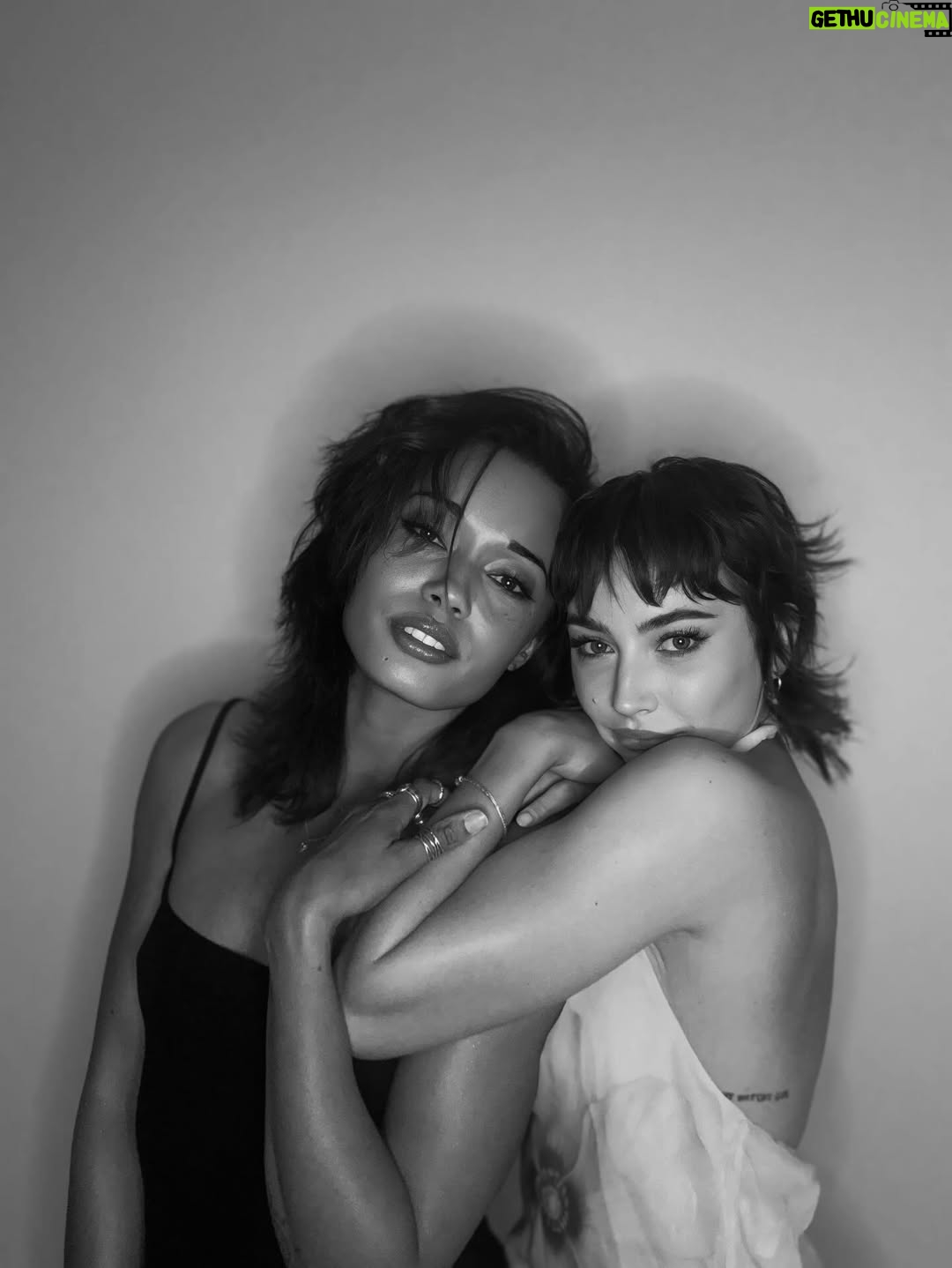 Most liked Instagram photo of Mavournee Hazel