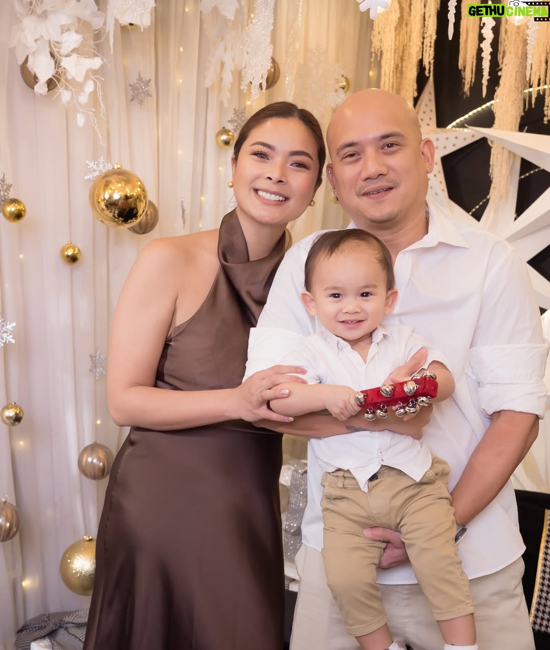 Maxine Medina - 378 Likes - Warm greetings from our little family. 🤎 #MEDINALLANA2025

@bundleofjoystudioph