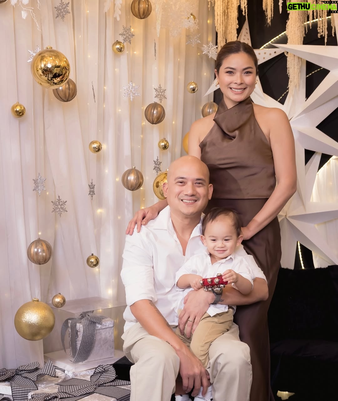 Maxine Medina - 378 Likes - Warm greetings from our little family. 🤎 #MEDINALLANA2025

@bundleofjoystudioph