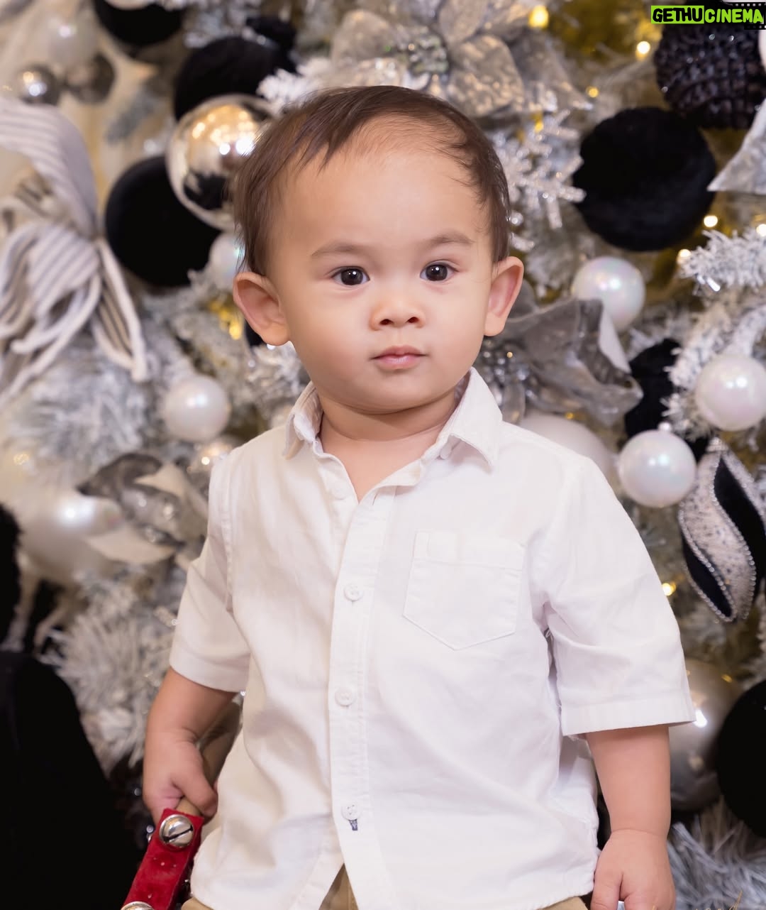 Maxine Medina - 378 Likes - Warm greetings from our little family. 🤎 #MEDINALLANA2025

@bundleofjoystudioph