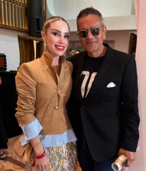 Mayra Farret Instagram - What a week! @latinamericanfashionsummit left me beyond inspired. ✨
So many amazing connections with Latin America’s top designers, creative minds, and fashion leaders.
Can’t believe it was my first time attending — definitely not the last! 🫶

———————————————————————————

Qué experiencia tan inspiradora en el Latin American Fashion Summit.
Conecté con mentes brillantes, diseñadores increíbles y líderes que están redefiniendo la moda latinoamericana.
✨ Ya quiero que sea el próximo año.