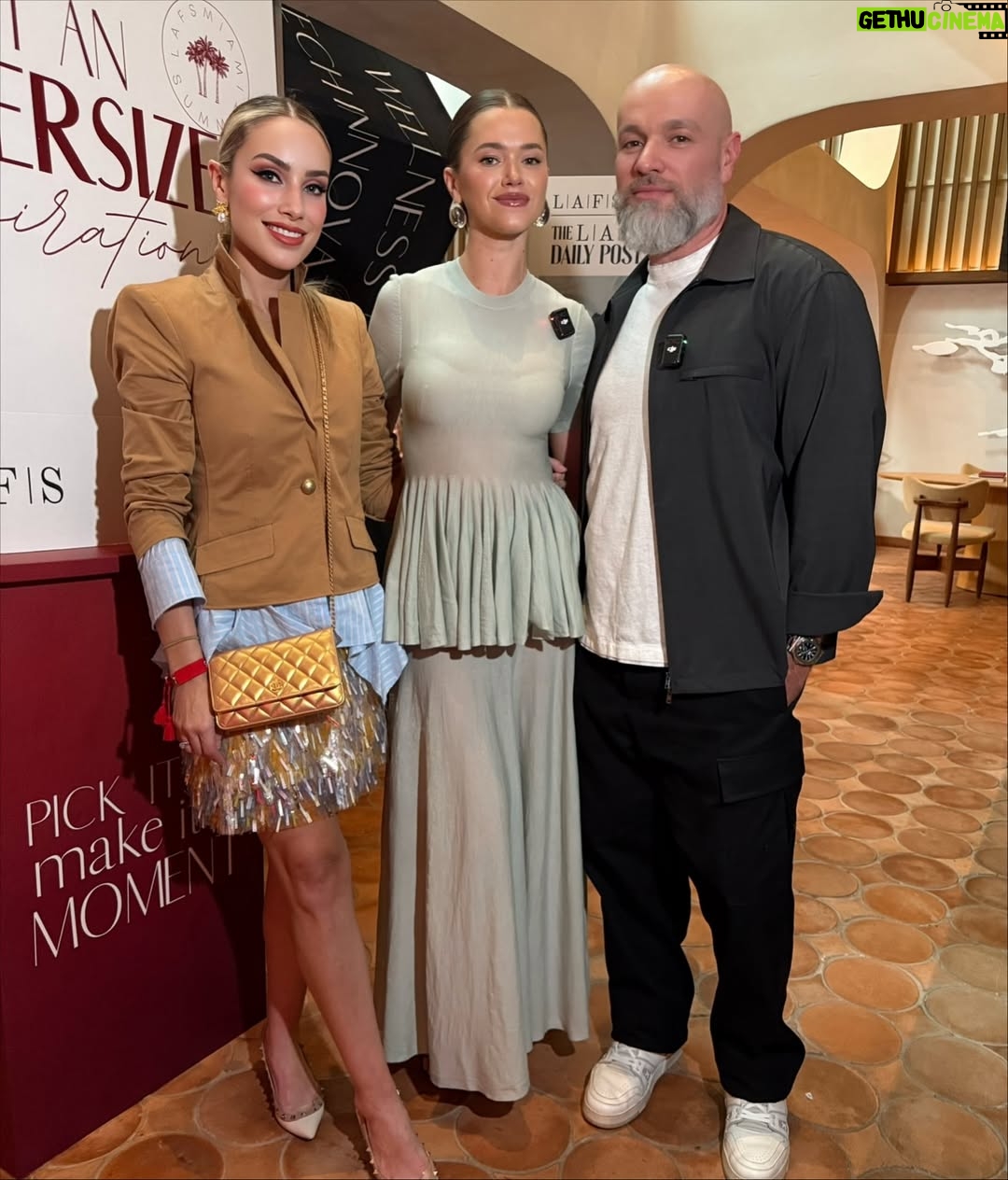 Mayra Farret - 571 Likes - What a week! @latinamericanfashionsummit left me beyond inspired. ✨
So many amazing connections with Latin America’s top designers, creative minds, and fashion leaders.
Can’t believe it was my first time attending — definitely not the last! 🫶

———————————————————————————

Qué experiencia tan inspiradora en el Latin American Fashion Summit.
Conecté con mentes brillantes, diseñadores increíbles y líderes que están redefiniendo la moda latinoamericana.
✨ Ya quiero que sea el próximo año.