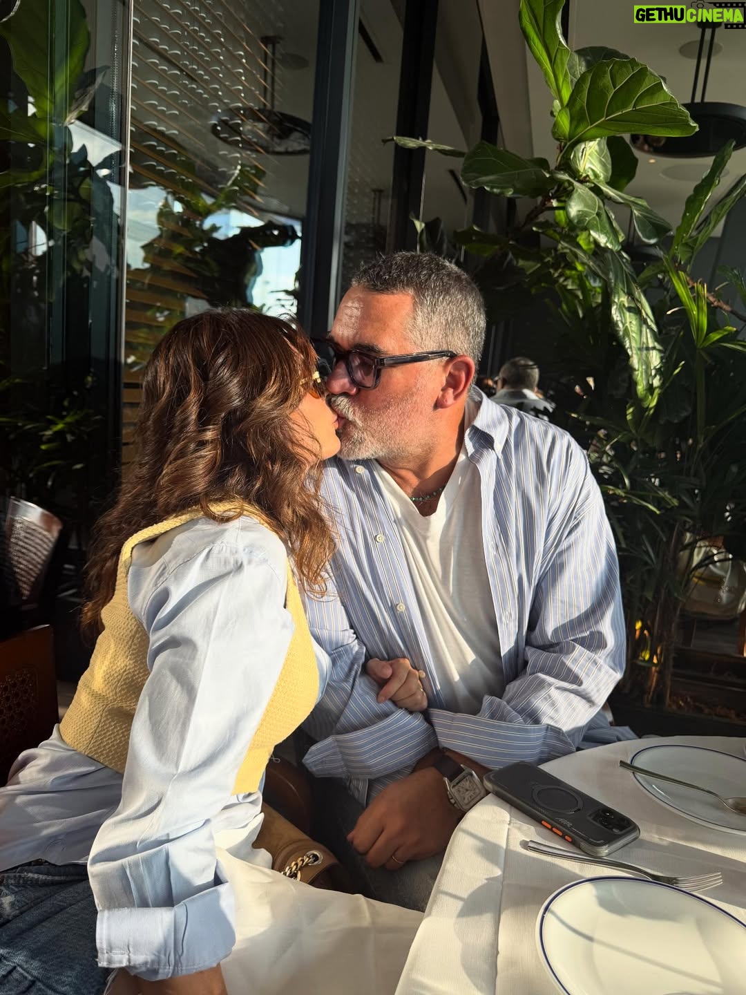 Mayrín Villanueva - 22.9K Likes - Te amo @eduardosantamarinamx  un día hermoso ❤️gracias amor❤️