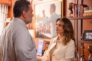Mayrín Villanueva Instagram - De mis proyectos más amados!!❤️ al@lado de mi @eduardosantamarinamx y compañeros que disfruto tanto