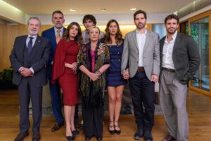 Mayrín Villanueva Instagram - De mis proyectos más amados!!❤️ al@lado de mi @eduardosantamarinamx y compañeros que disfruto tanto