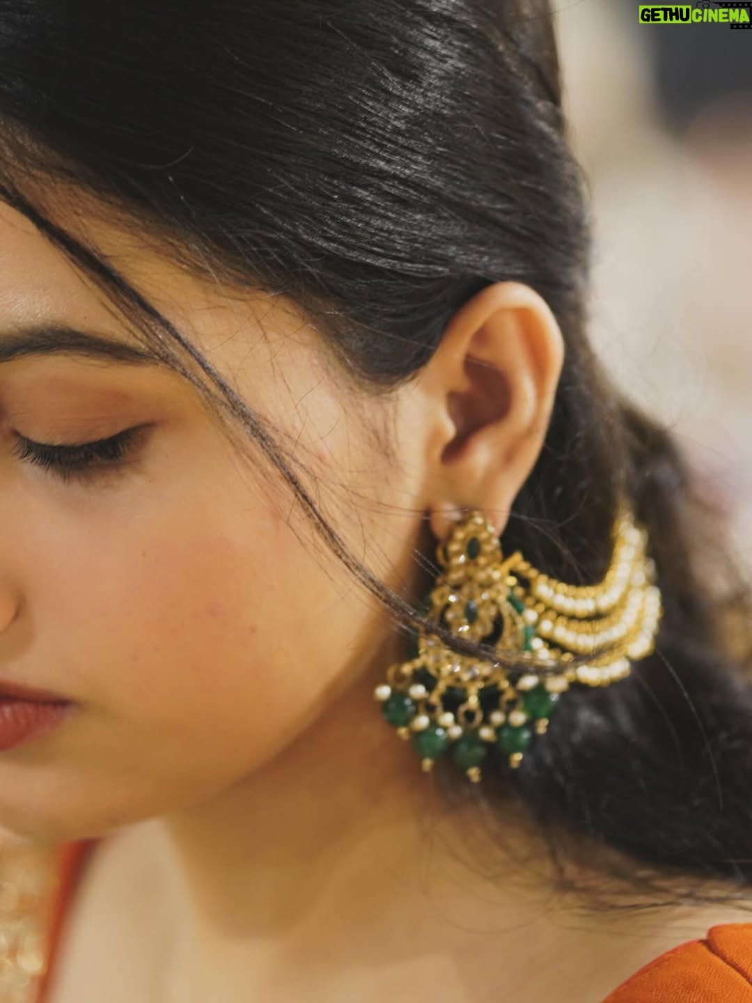 Mazel Vyas - 16.1K Likes - ✨🪷🦢
.
.
.
#traditional #shadiseason #ishq #ootd #indian 

( Traditionally me, shadi wala feel, ethnic style, dil se, ootd, fashion, Indian attire, soft desi, mood )