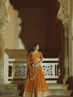 Mazel Vyas Instagram - महताब 🌙
.
.
.
.
#traditional #royal #heritage #shadiseason
