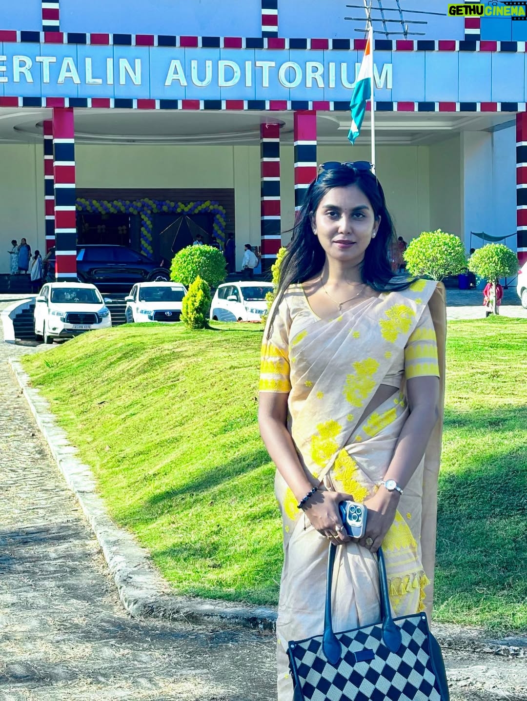 Meenakshi Borah - 6.9K Likes - 💛🧿