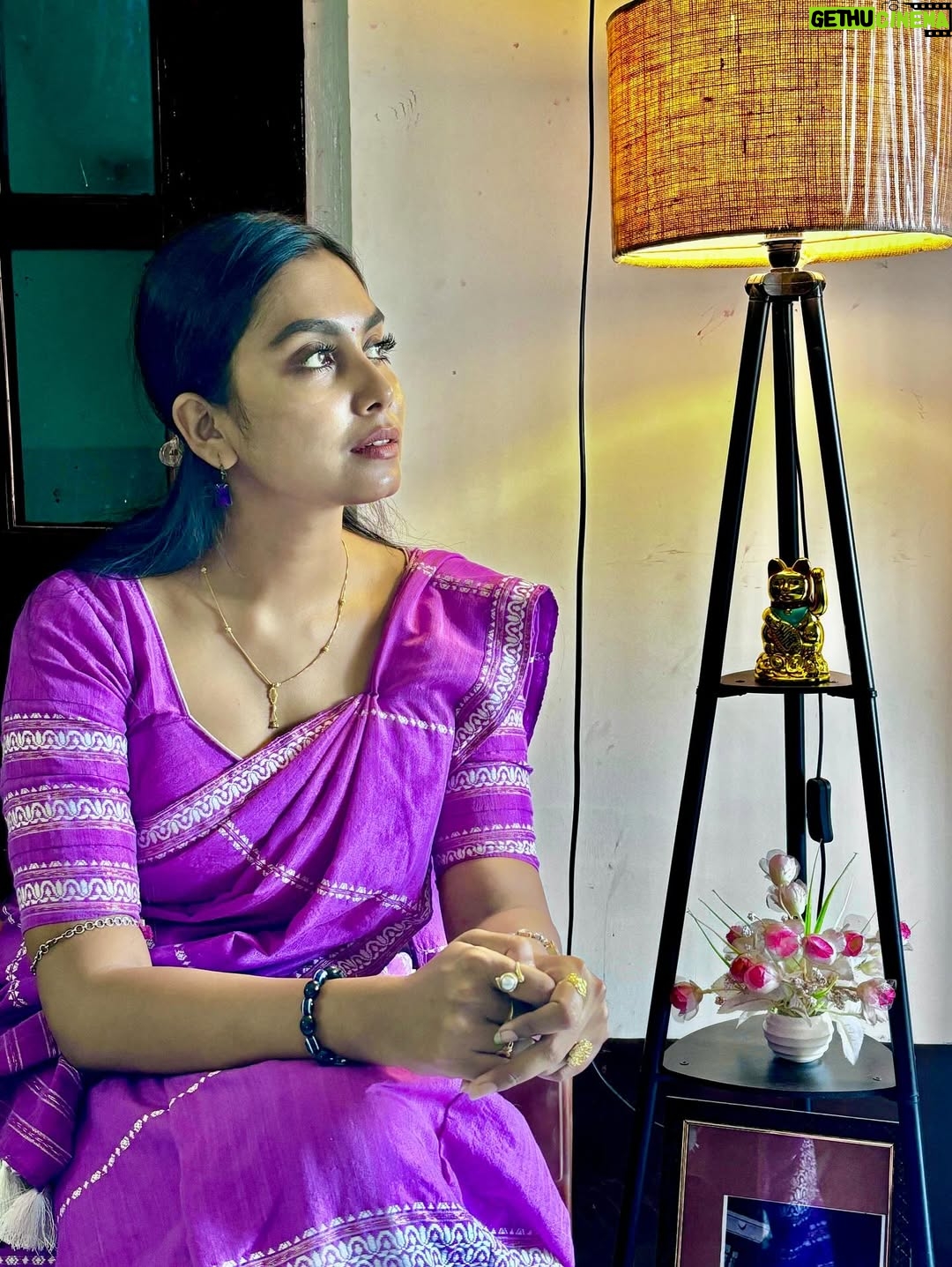 Meenakshi Borah - 8.2K Likes - Glow in simplicity... 💜🌿
.
.
.
.
.
.
.
#explore