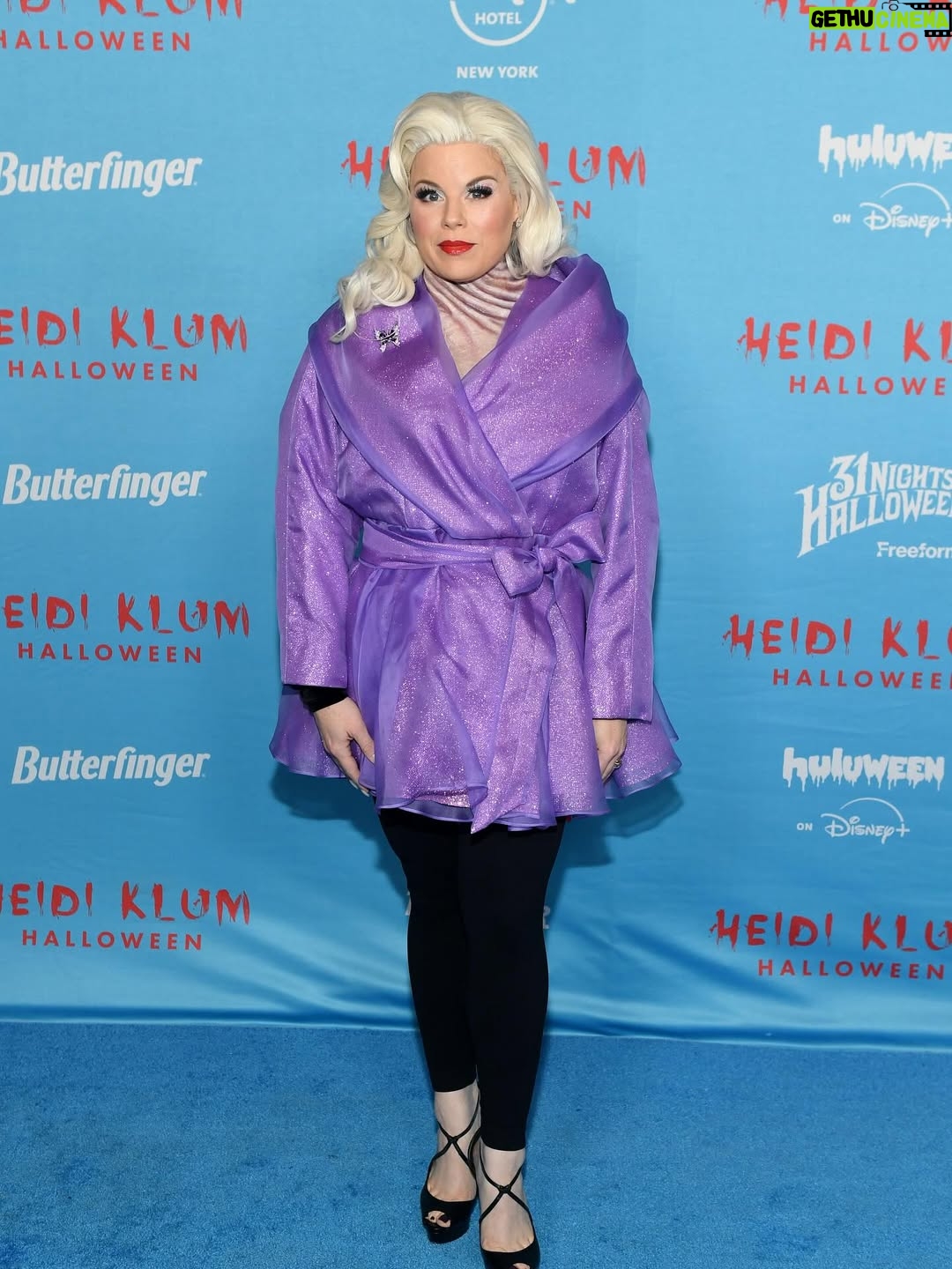 Megan Hilty - 14.5K Likes - When workwear seamlessly transitions to evening wear… 👻 
Thanks @heidiklum (and your amazing Halloween team) for inviting me to the hottest party in NYC!
#heidihalloween 

📸: @gettyimages 
Wig: @markbcapalbo 
Jacket: @paultazewell 
👠: @christianlouboutin 
Gettin-Ready-Crew: @katrinaknew & Jake!
Neck Team: @deathbecomesher