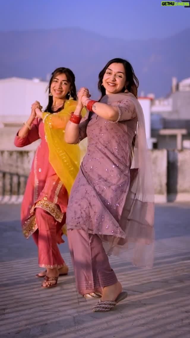 Megha Chaube - 133.9K Likes - Teri Dulhan Sajaungi 😍Dance🔥
.
.
#shorts #trending #dance #viral #song #meghachaube