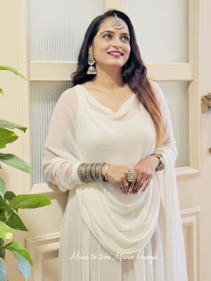 Megha Jayashree Pawar Instagram - Glow🧿🤍🎀
.
.
.
.
.
#photography #photooftheday #fashion #lifestyle #style #beauty #pretty #cute #smile #love #instagood #instgram #pune #punekars #punecity #mumbai #instdaily #instamood #explorepage #foryou