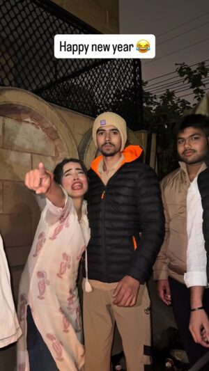 Megha Sahu Instagram - New year की शुरुवात…छोरी दग़ाबाज़ 😂
#newyear #happynewyear #hᴀᴘᴘʏnᴇᴡyᴇᴀʀ2026 #couplegoals #relationshipgoals #funny #comedy #viral #trending #reels #reelsinstagram #foryou #explore