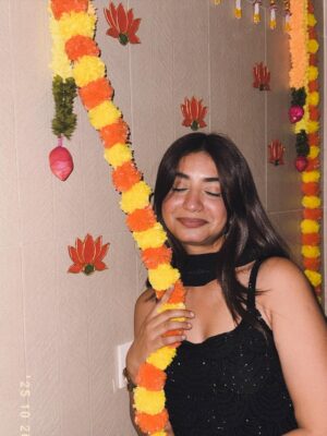 Megha Sukhija Instagram - Happy diwali 🪔 ✨
#diwali #diwali2025 #thatcutestthing #meghasukhija #diwalivibes