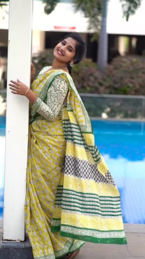 Meghana Lokesh Instagram - Saree love 🫰🏻